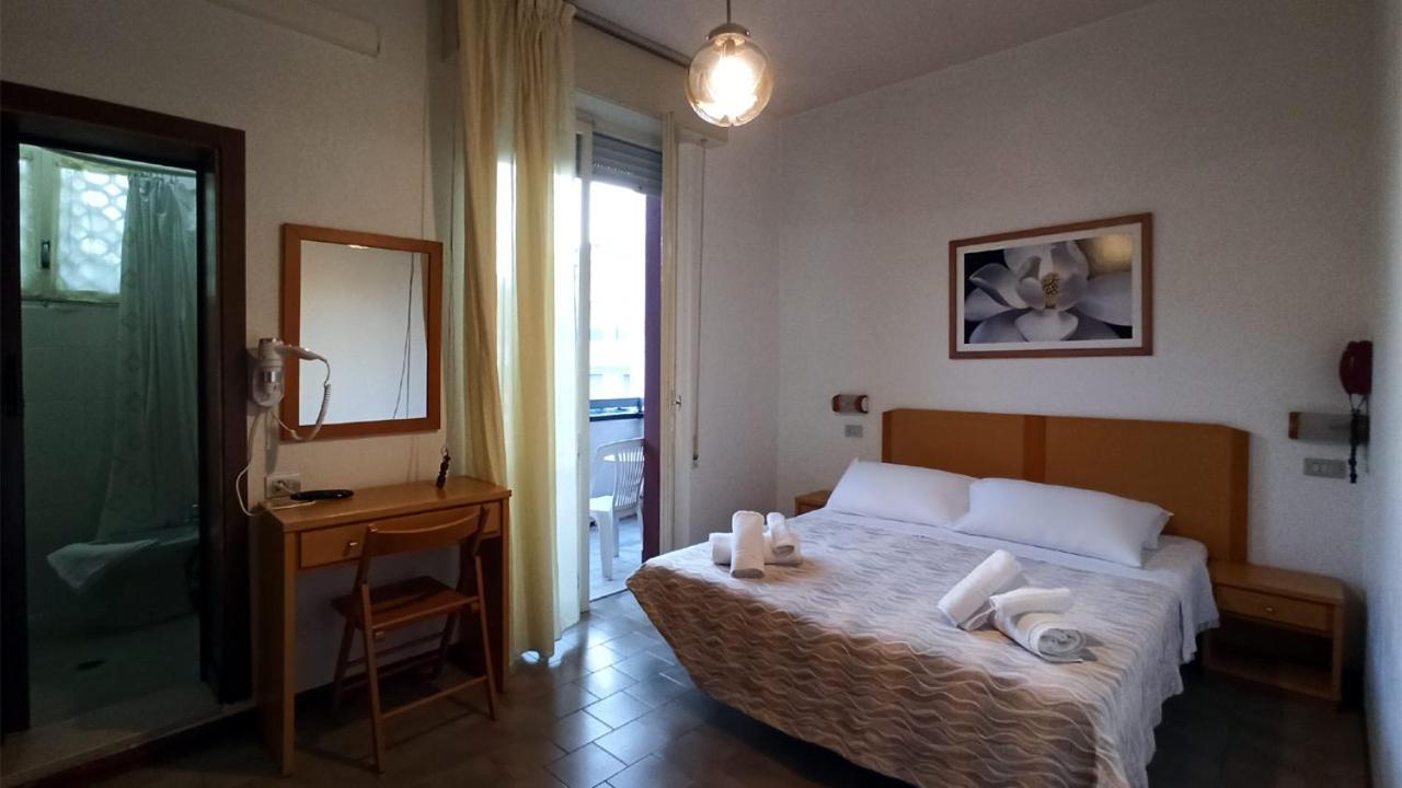 Hotel La Caravella Bellaria – Igea Marina Kültér fotó