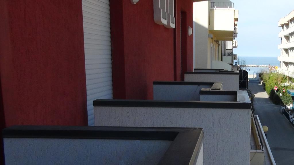Hotel La Caravella Bellaria – Igea Marina Szoba fotó